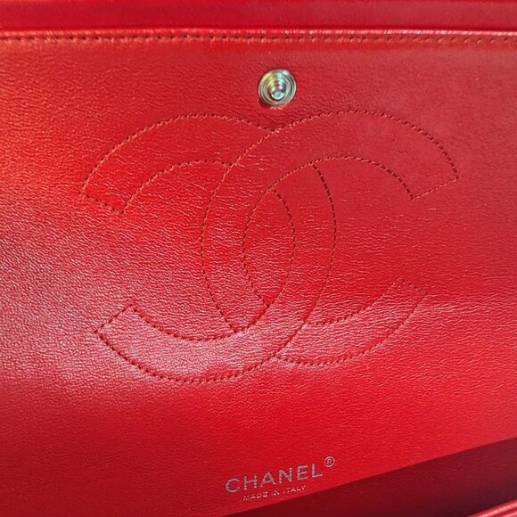 Chanel Rare 2013 17b Red Quilted Classic Jumbo Lambskin Double Flap Bag - Picture 13 of 16